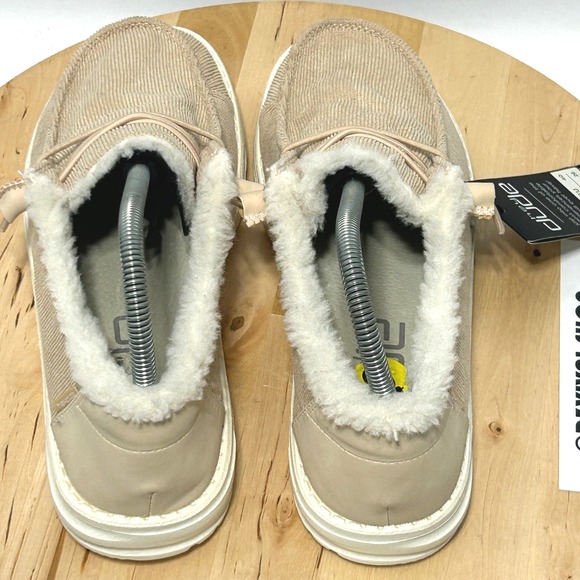 Hey Dude Wendy Corduroy Cream Womens Slip On Comfort Shoes NWT - 9 US & 40 EUR - Picture 7 of 9